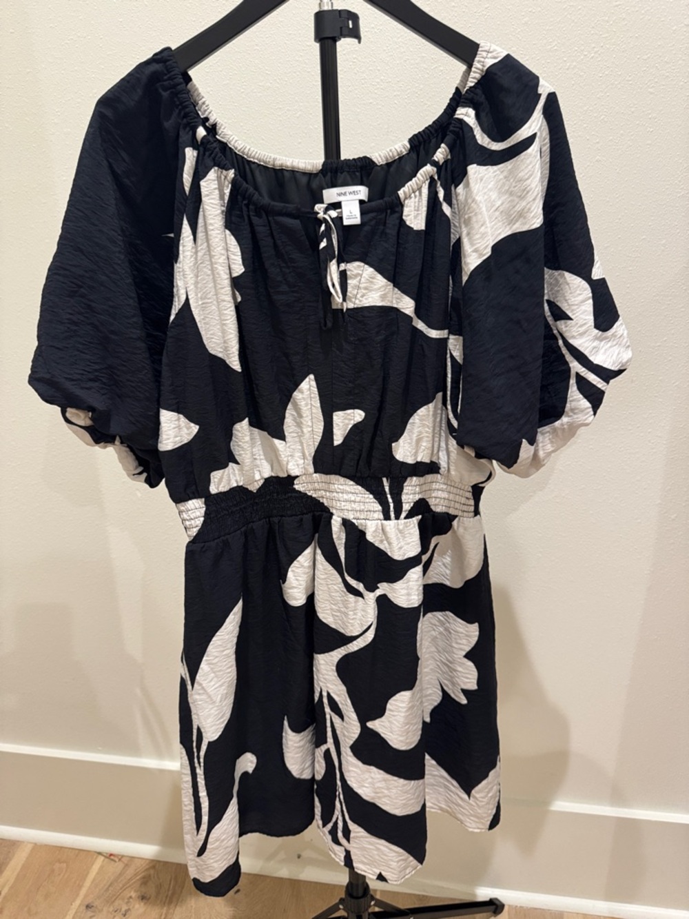 Nine West Black and White Floral‎ Puff-Sleeve Mini Dress